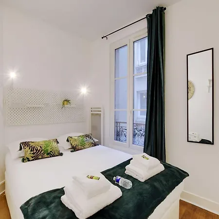 Appartement Magnificent - 1br 4p - Sacre-c Ur Parijs
