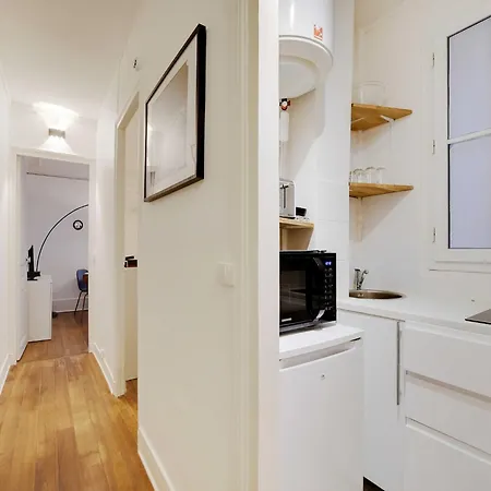 Magnificent - 1br 4p - Sacre-c Ur * Parijs
